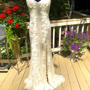 Jovani beach wedding gown nwt